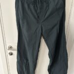 מכנסי ג׳וגר יוניקלו יוניקלו – Uniqlo יד שנייה בנמיז - Nemyz