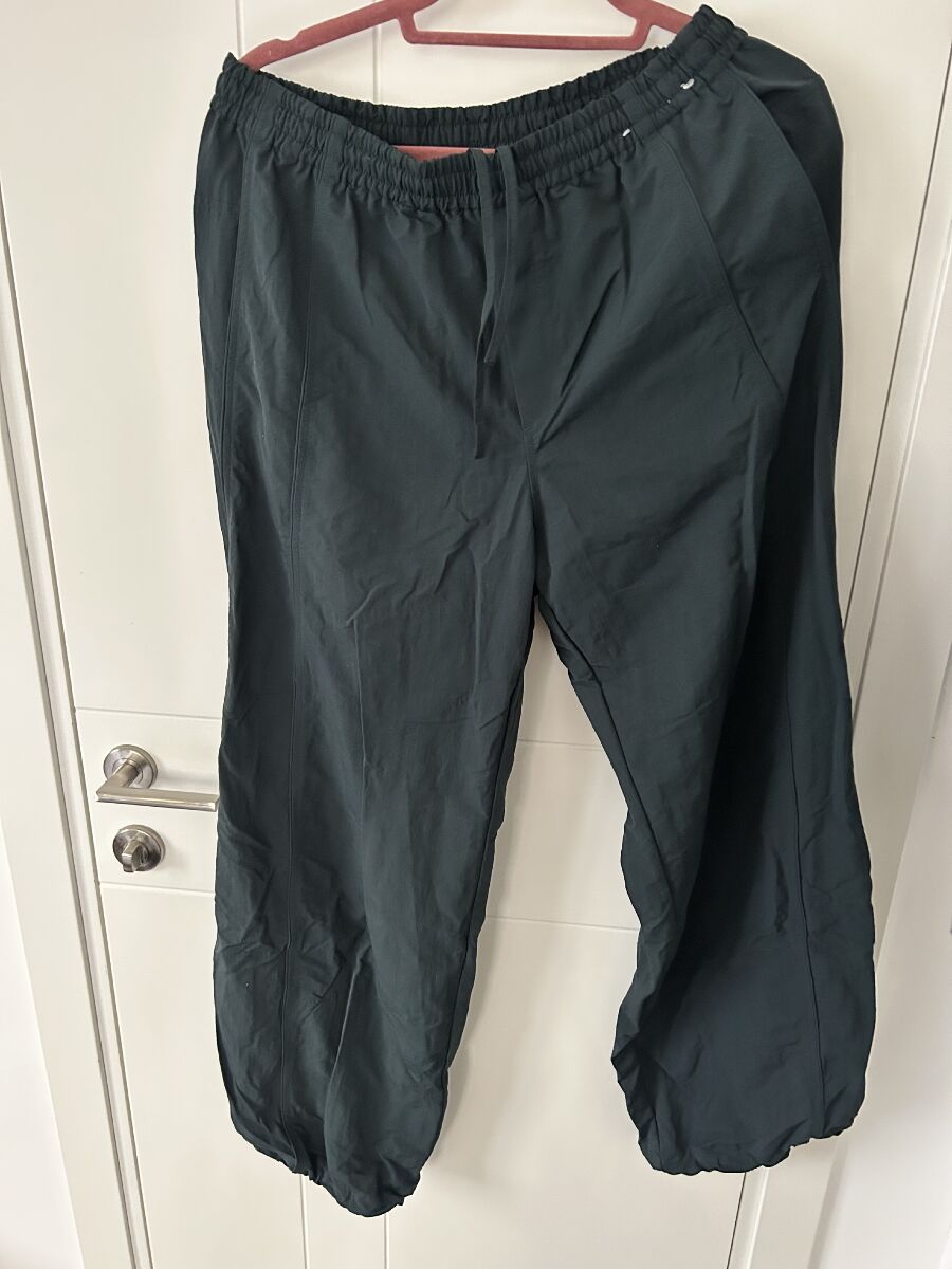 מכנסי ג׳וגר יוניקלו יוניקלו – Uniqlo יד שנייה בנמיז - Nemyz
