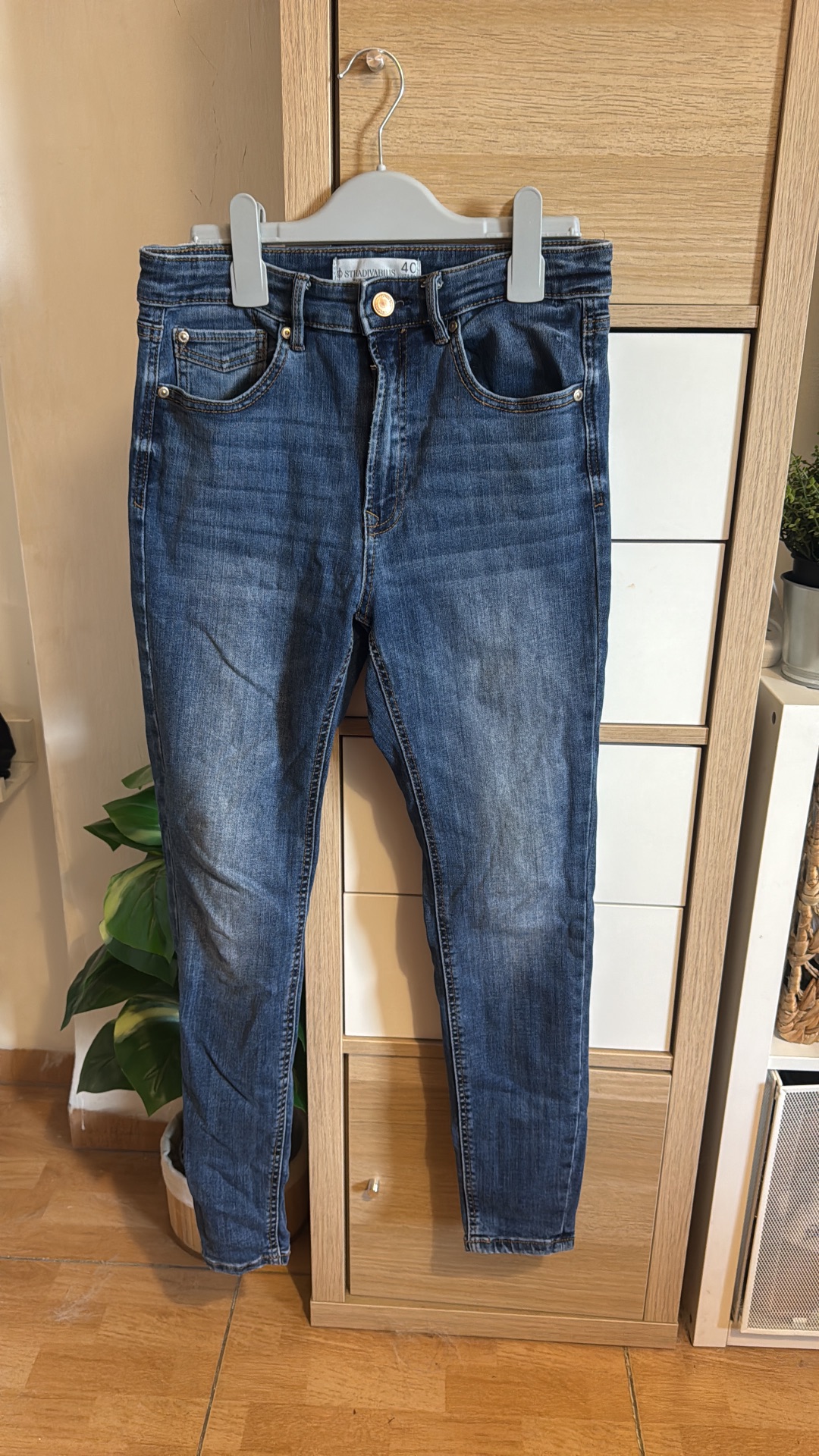 Stradivarius D07 40 Stradivarius – סטרדיווריוס יד שנייה בנמיז - Nemyz