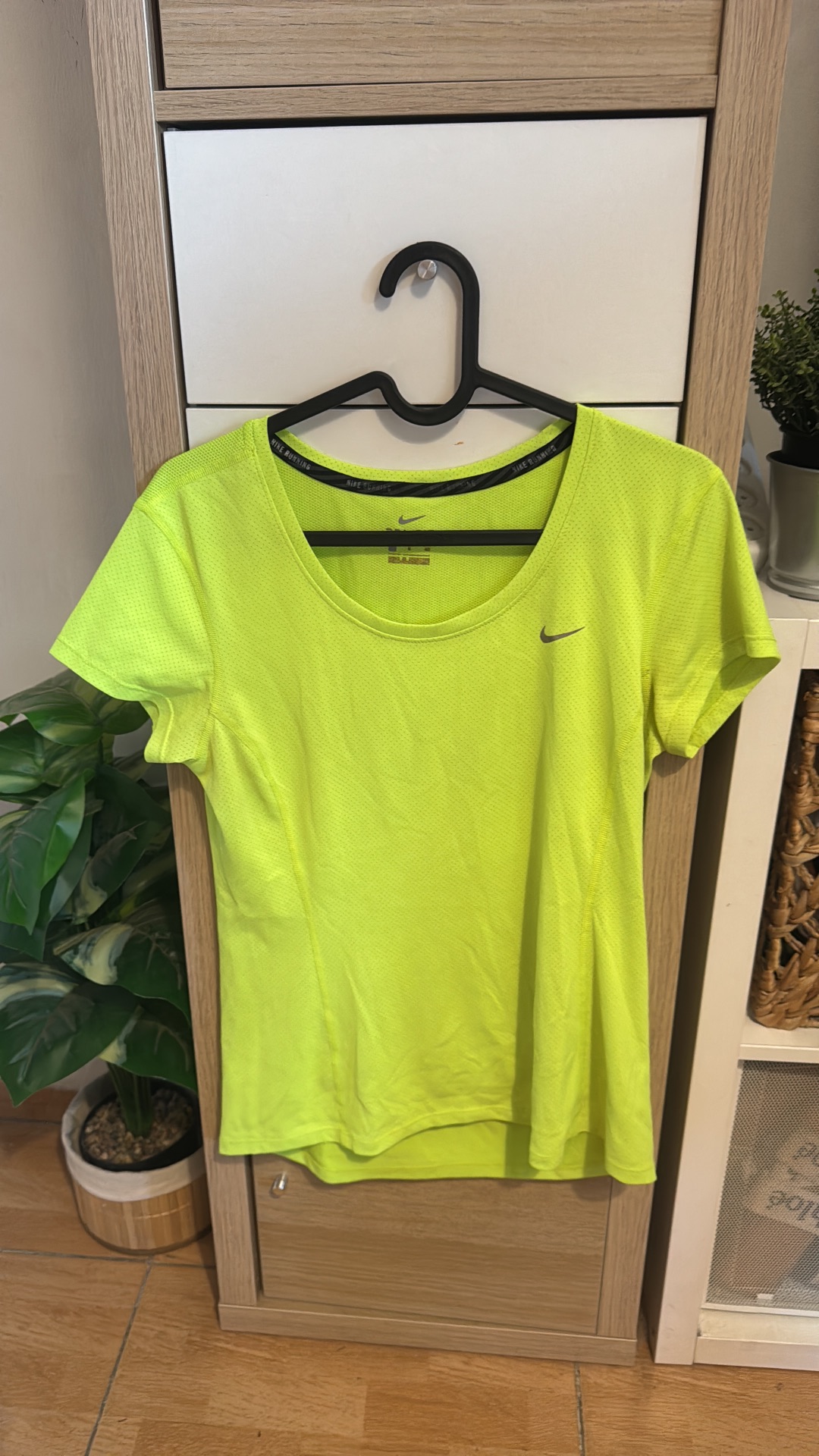 חולצת Nike M Nike - נייקי יד שנייה בנמיז - Nemyz