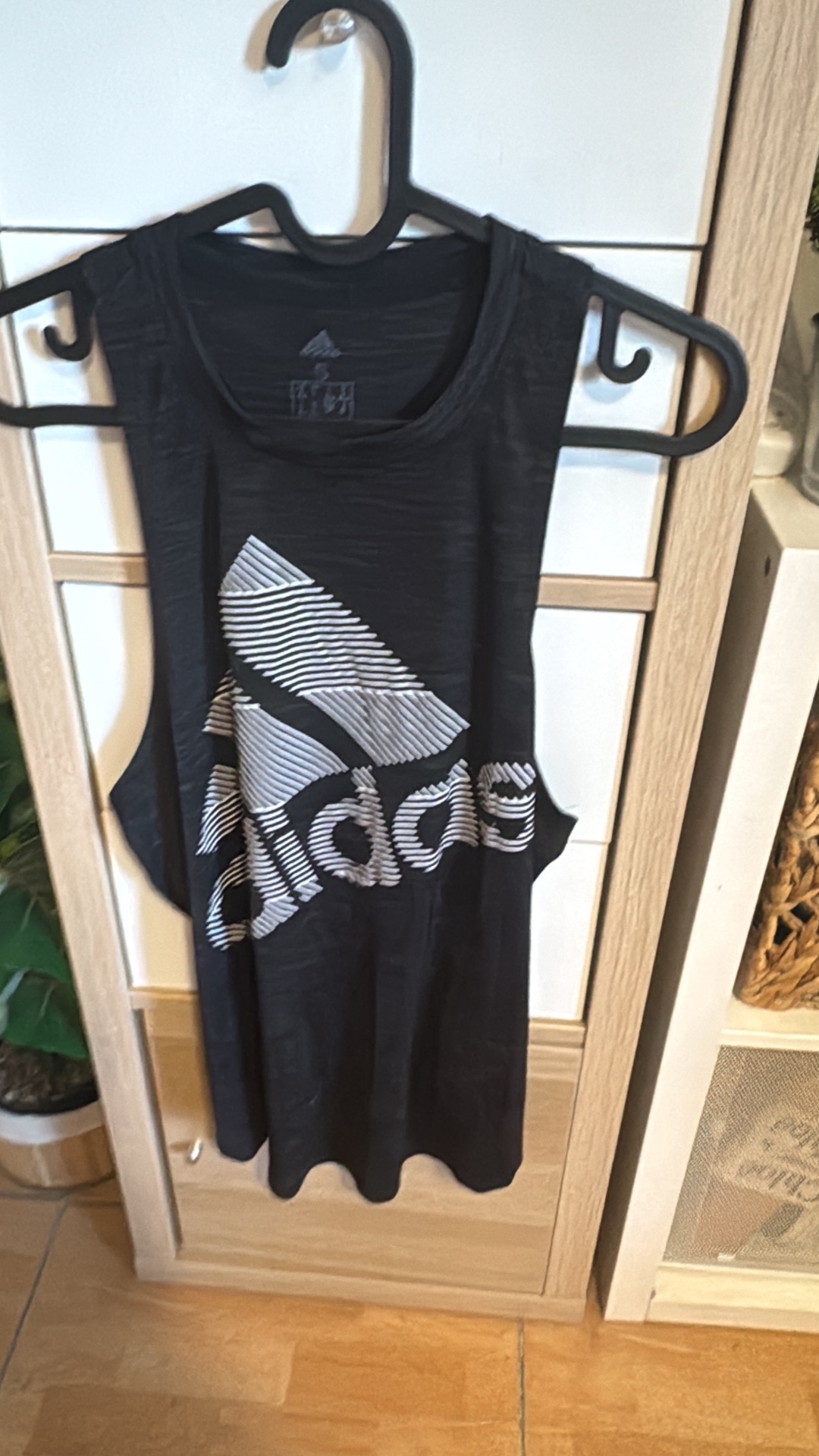 Adidas גופייה S Adidas – אדידס יד שנייה בנמיז - Nemyz