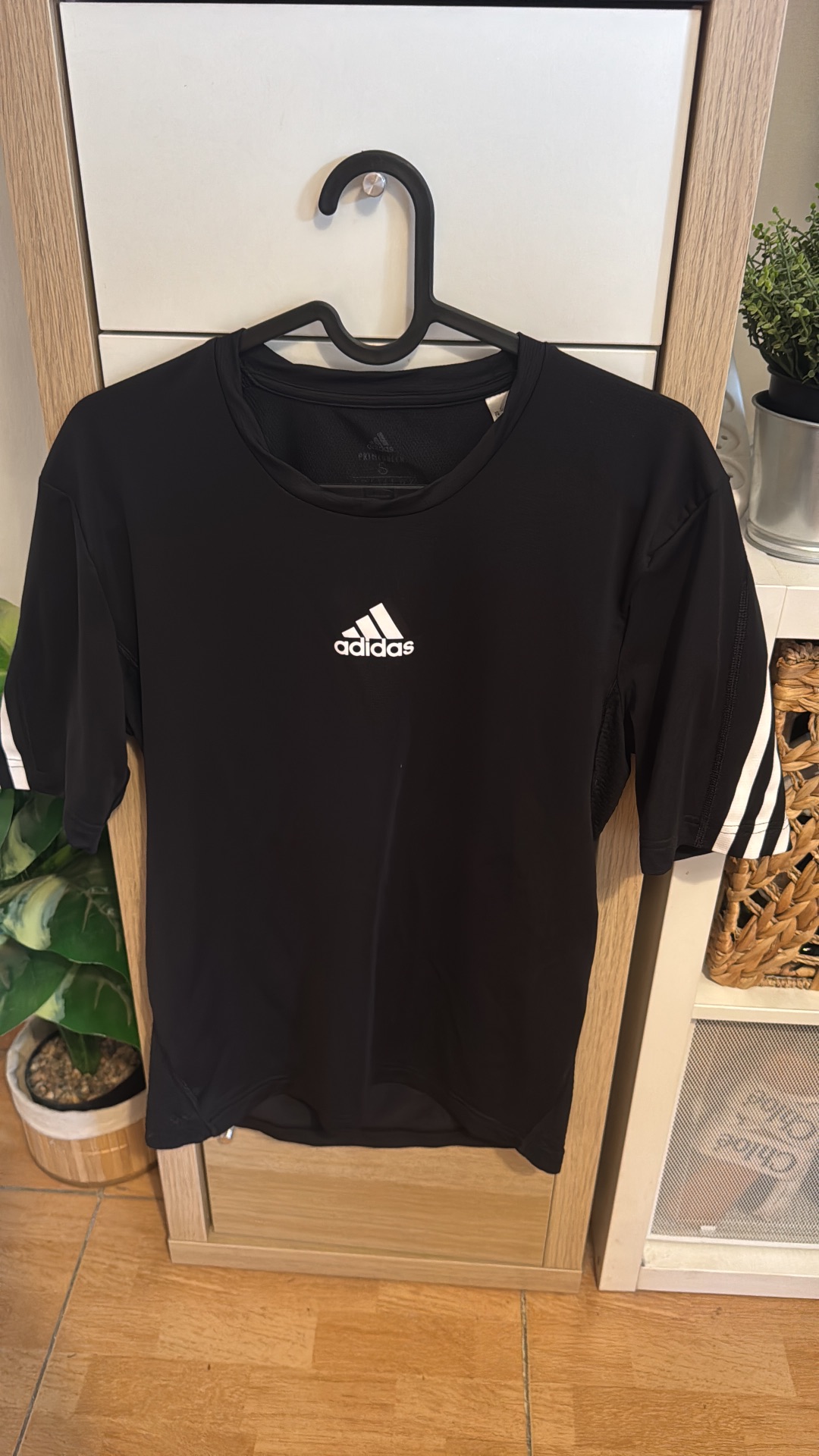 Adidas חולצה S Adidas – אדידס יד שנייה בנמיז - Nemyz