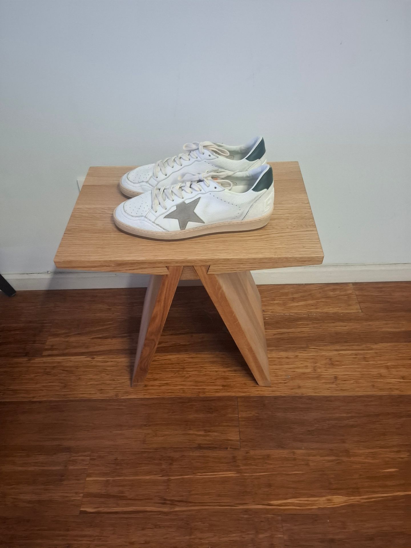 GOLDEN GOOSE SNEAKER Golden Goose - גולדן גוס יד שנייה בנמיז - Nemyz