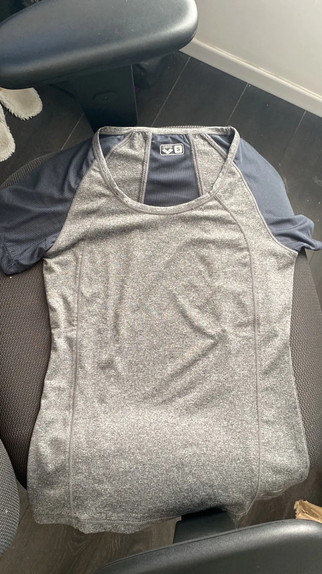 חולצת ספורט אנדר ארמור – Under Armour יד שנייה בנמיז - Nemyz