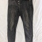78121 Levis Grey 2