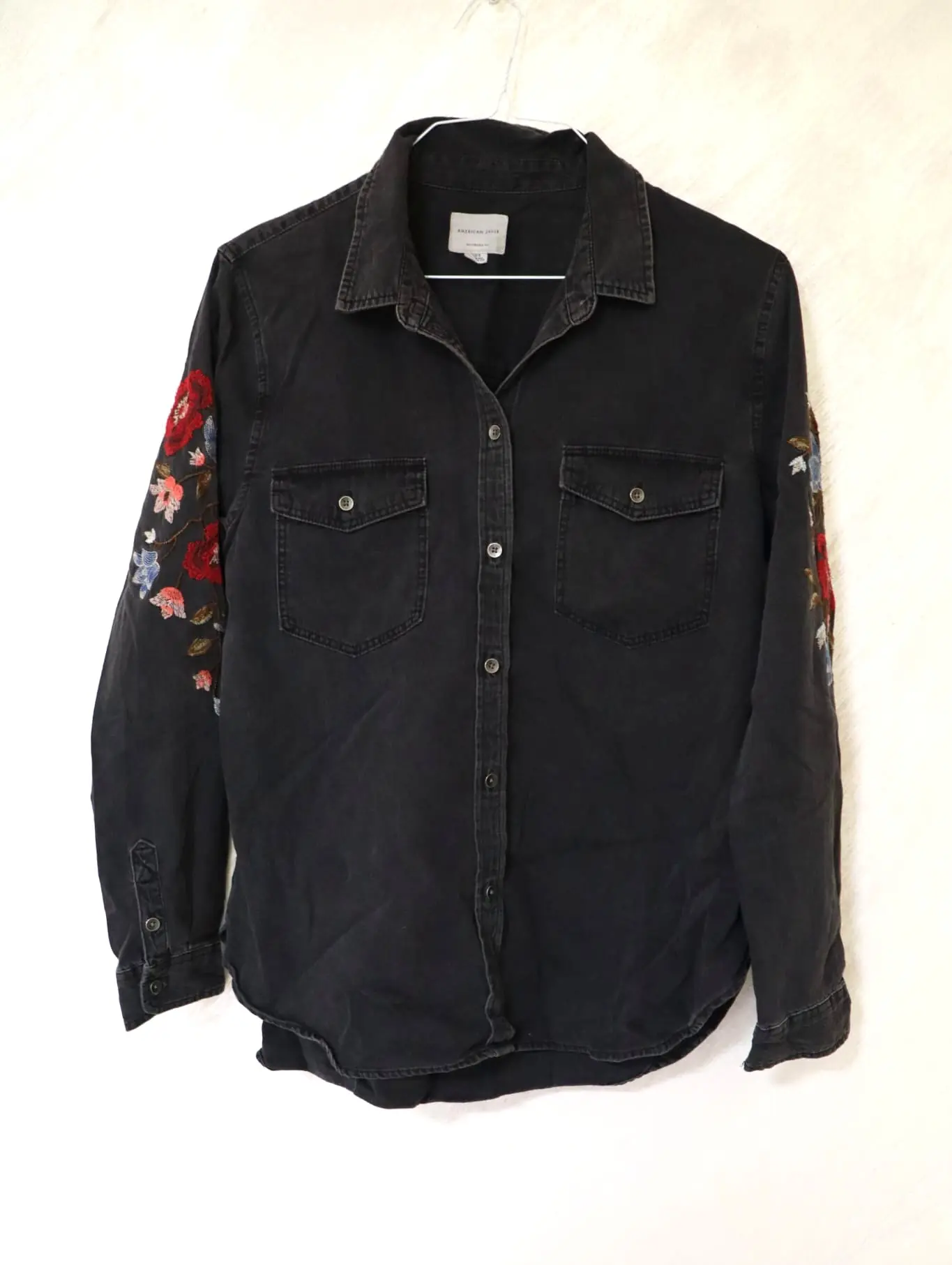 חולצת ג’ינס ארוכה American Eagle – אמריקן איגל יד שנייה בנמיז - Nemyz