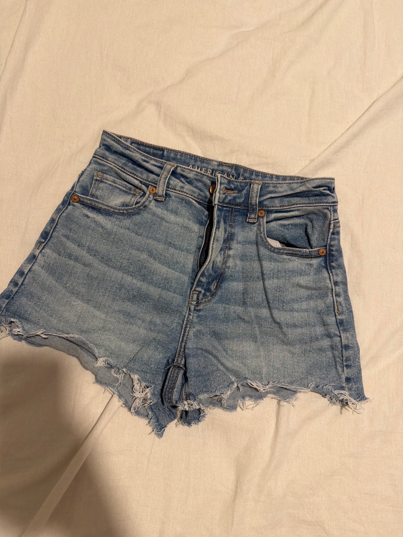 ג’ינס אמריקן איגל American Eagle – אמריקן איגל יד שנייה בנמיז - Nemyz
