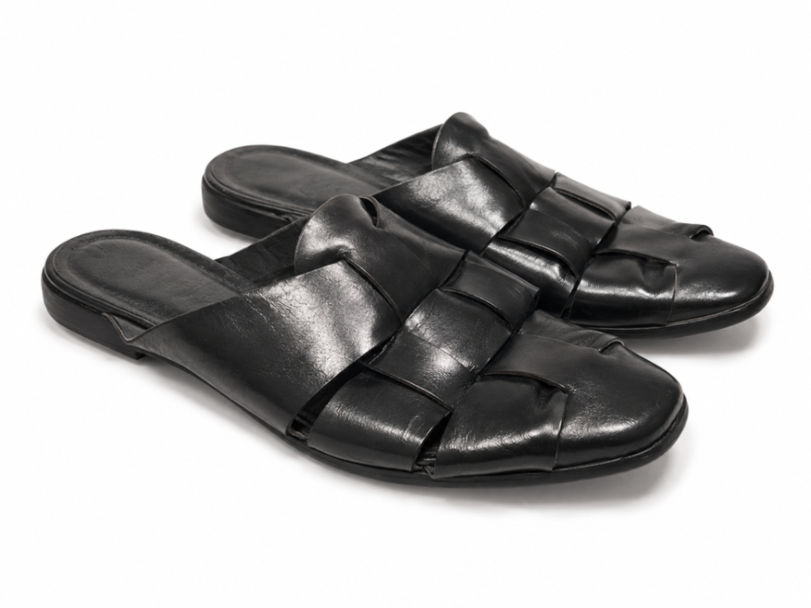 כפכפי עור Jeffrey Ca Jeffrey Campbell - ג'פרי קמפבל יד שנייה בנמיז - Nemyz