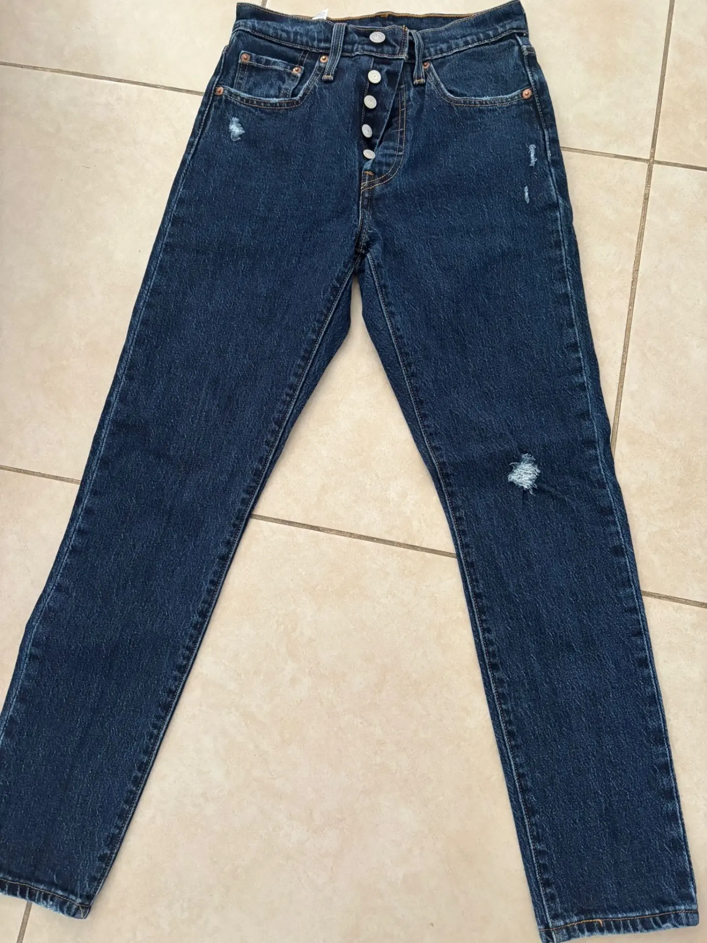 ג׳ינס ליוויס Levi's - ליווייס יד שנייה בנמיז - Nemyz