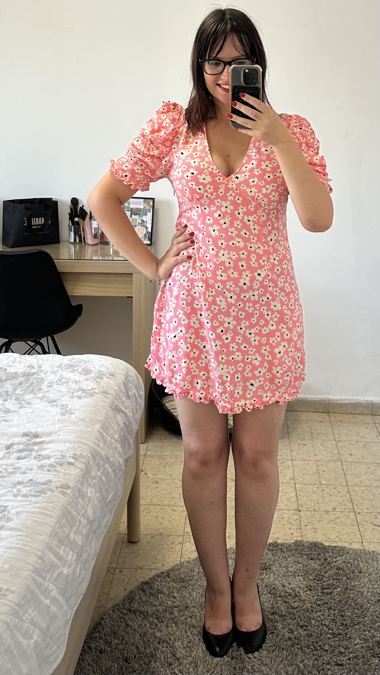 שמלת מיני פרחונית H&M - אייץ' אנד אם יד שנייה בנמיז - Nemyz