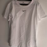 חולצת Nike לבנה Nike - נייקי יד שנייה בנמיז - Nemyz