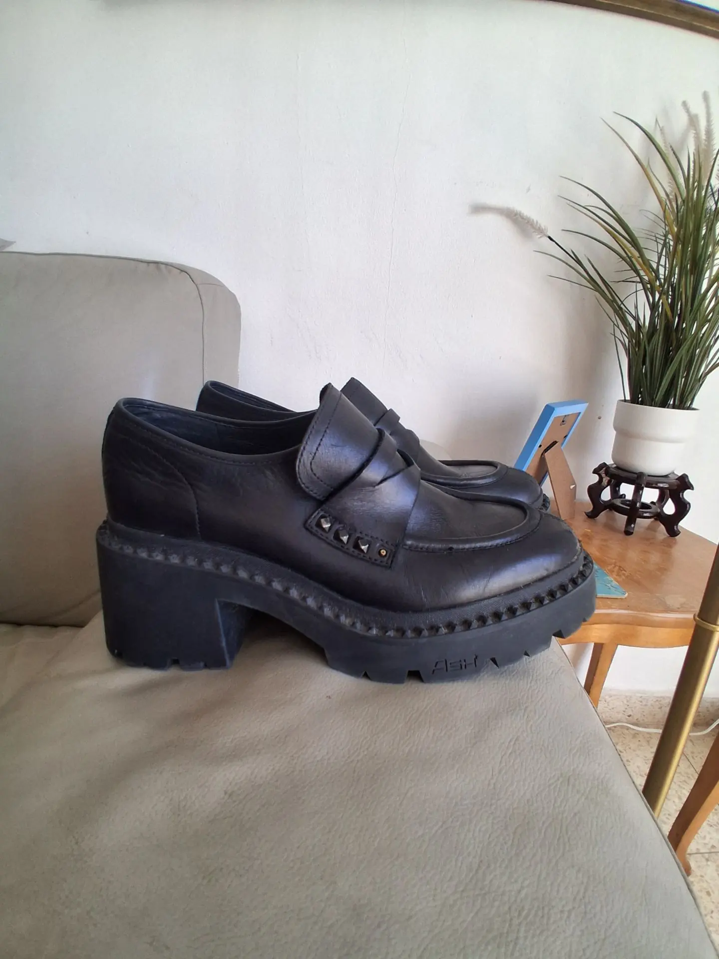 Penny Loafer עור Ash יד שנייה בנמיז - Nemyz
