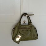 תיק בלאנסיאגה מאצ׳ה Balenciaga – בלנסיאגה יד שנייה בנמיז - Nemyz