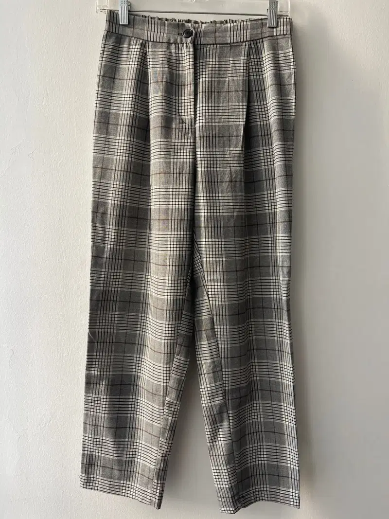 מכנסיים משובצים H&M - אייץ' אנד אם יד שנייה בנמיז - Nemyz