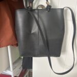 תיק קלאסי שחור H&M H&M - אייץ' אנד אם יד שנייה בנמיז - Nemyz
