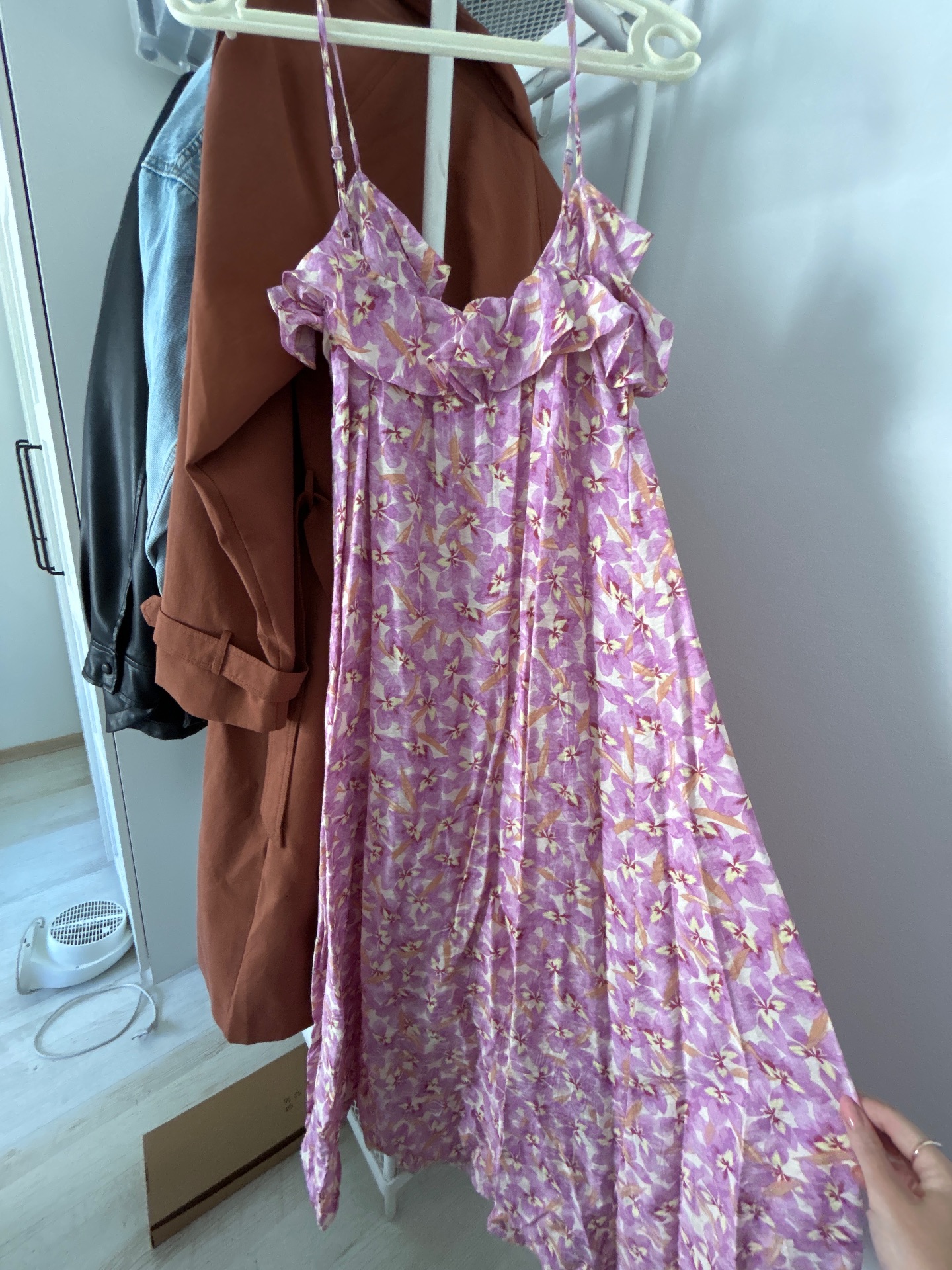 שמלה פרחונית H&M H&M - אייץ' אנד אם יד שנייה בנמיז - Nemyz