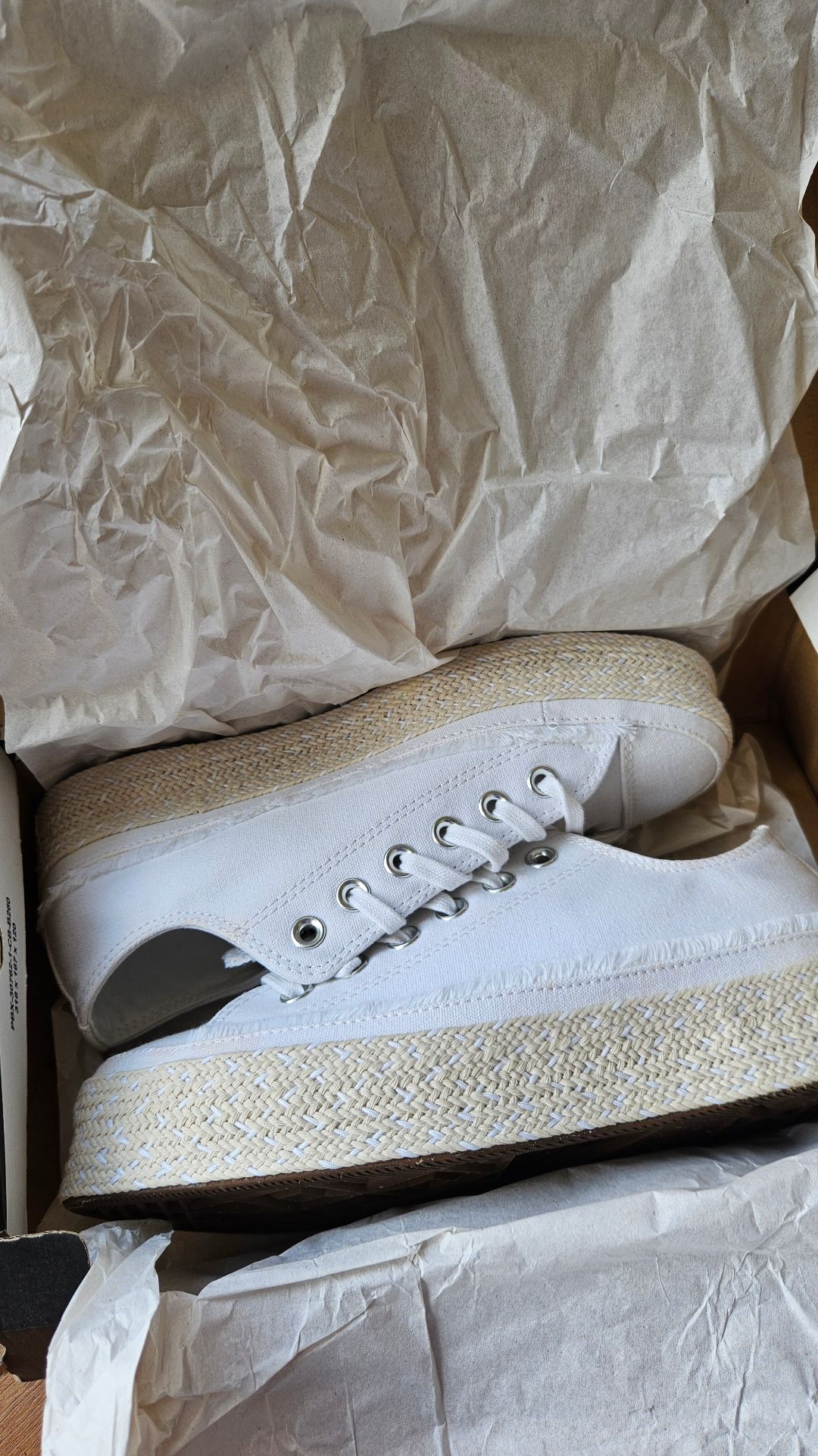 נעלי אולסטאר Converse (All-Star) – קונברס (אול-סטאר) יד שנייה בנמיז - Nemyz
