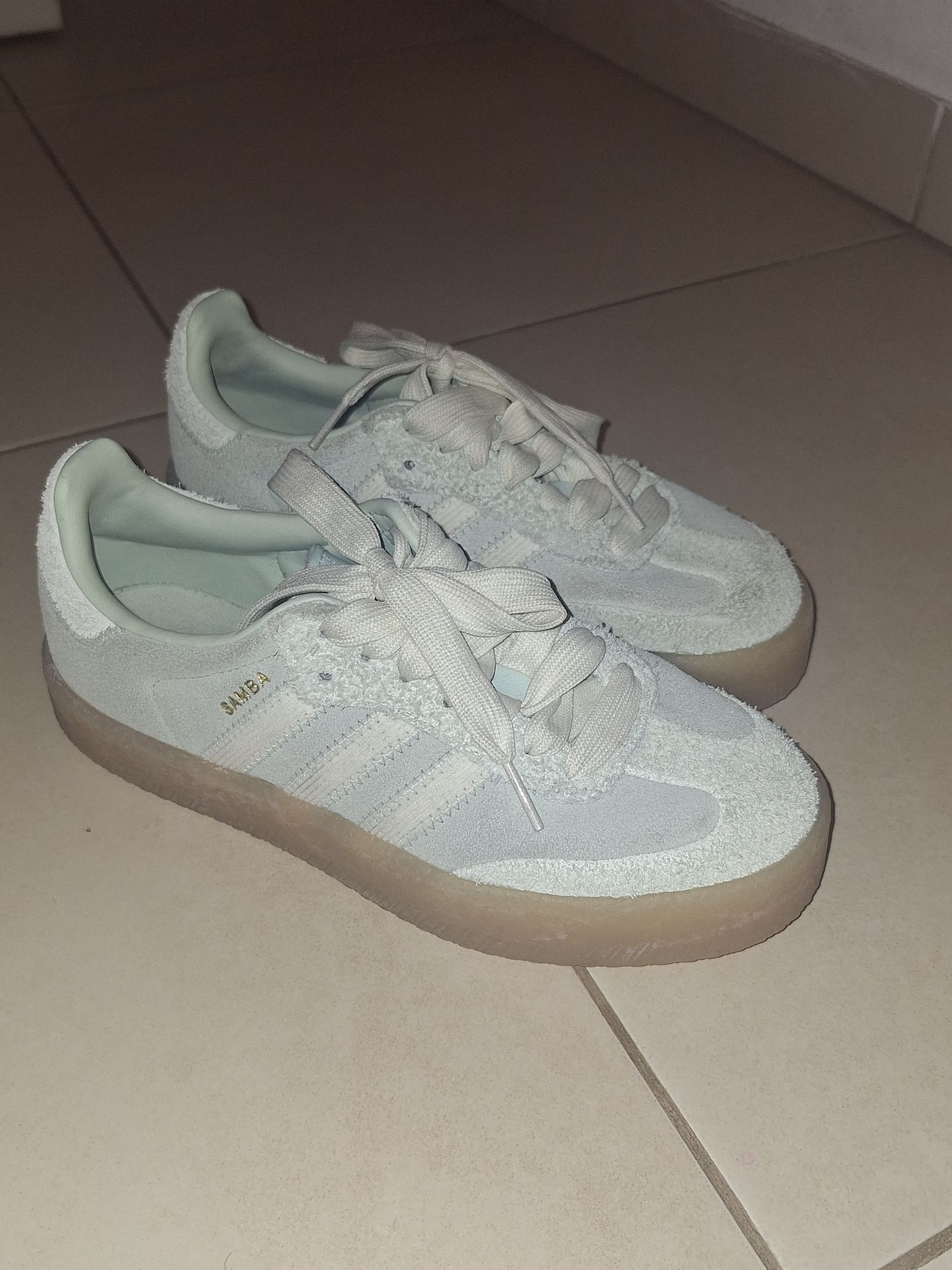נעלי סניקרס אדידס 37 Adidas – אדידס יד שנייה בנמיז - Nemyz