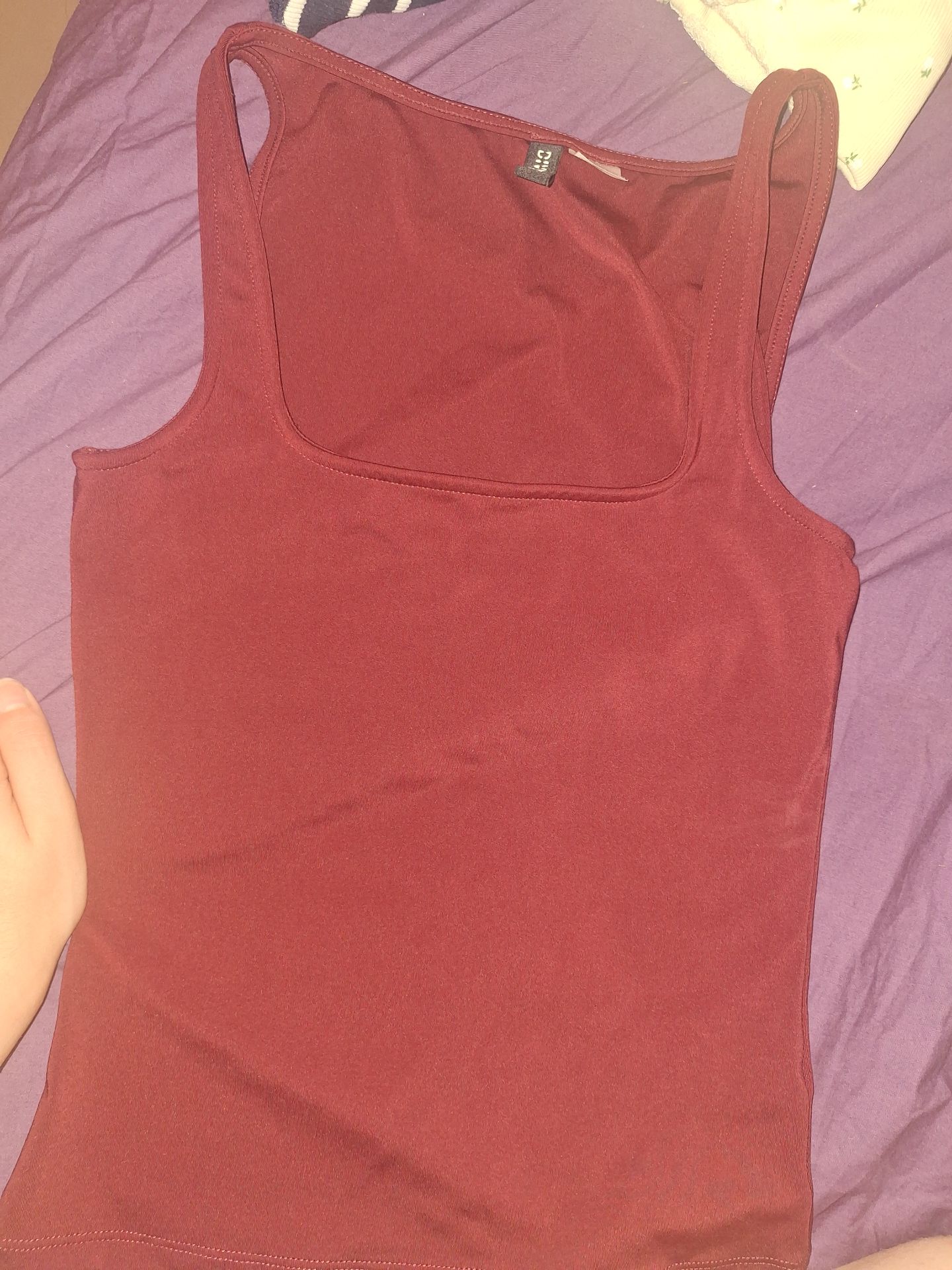 גופייה בורדו בייסיק H&M - אייץ' אנד אם יד שנייה בנמיז - Nemyz