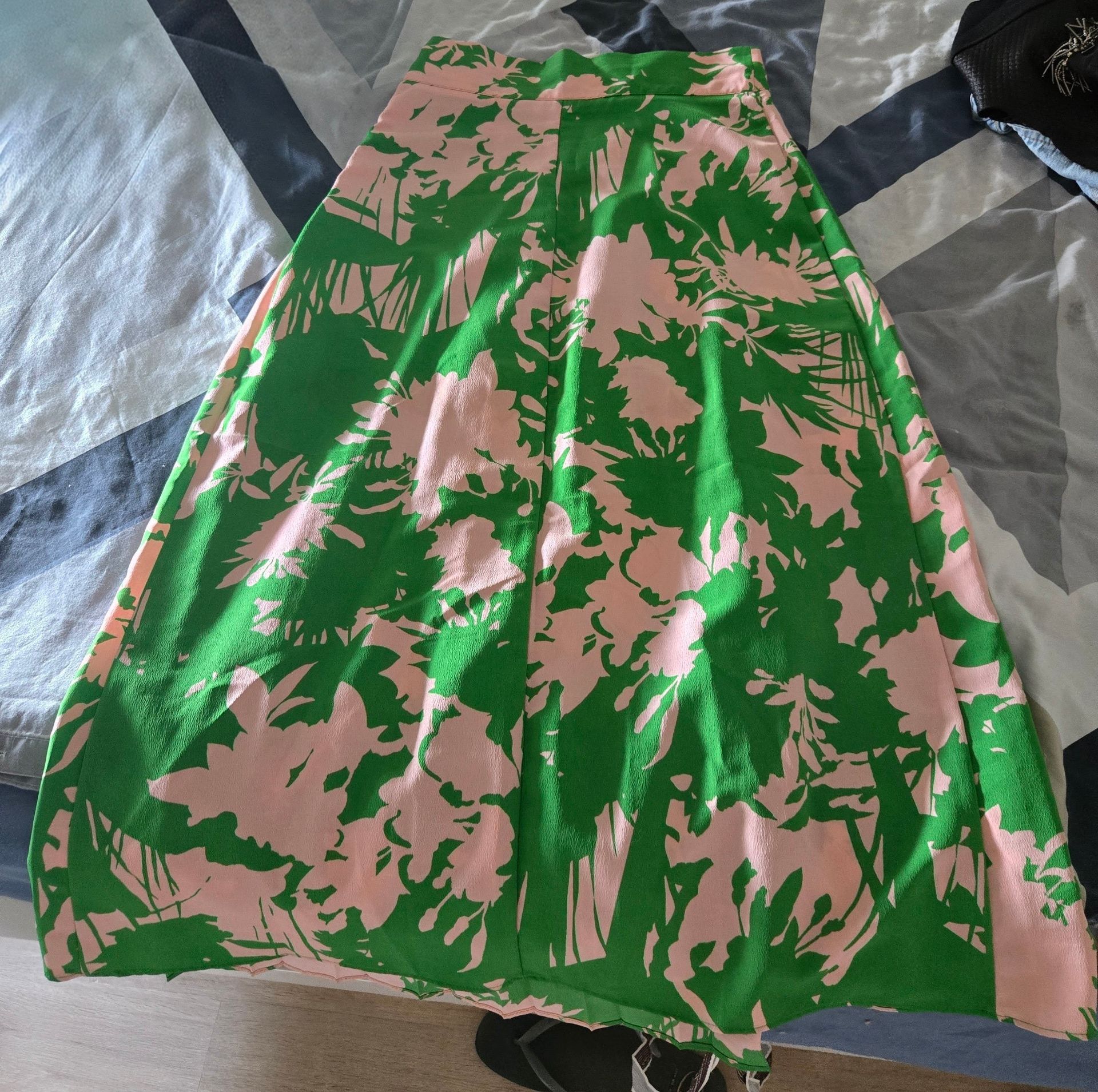 חצאית TopShop Topshop-טופ שופ יד שנייה בנמיז - Nemyz