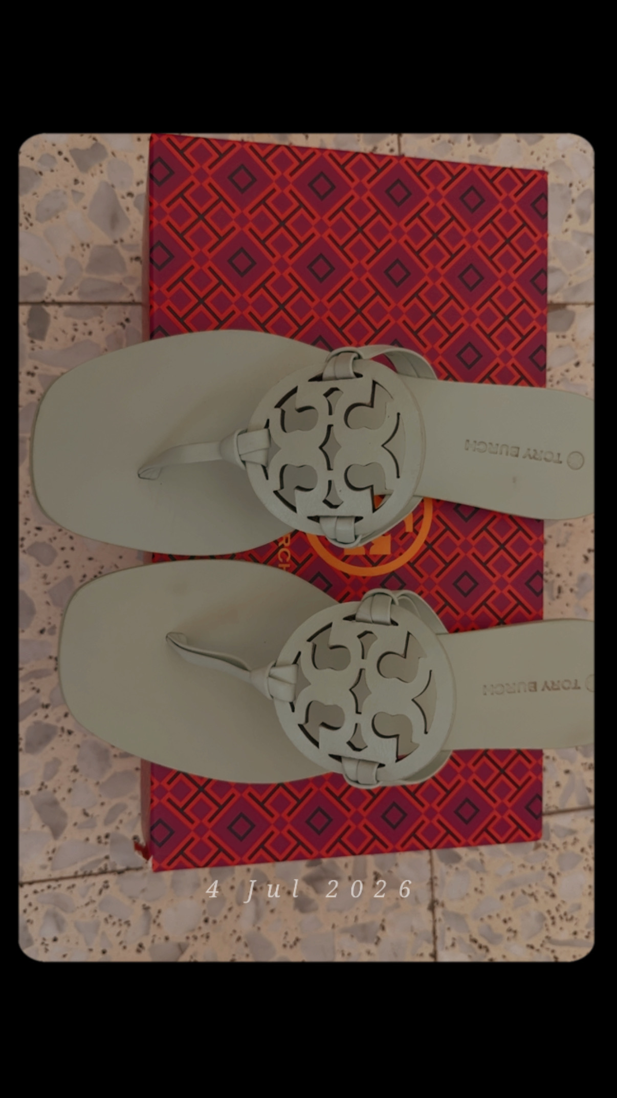 כפכפים טורי ברץ Tory Burch - טורי ברץ' יד שנייה בנמיז - Nemyz