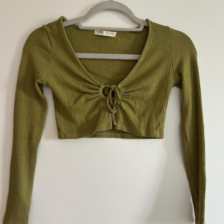 חולצה ארוכה ירוקה Pull & Bear - פול אנד בר יד שנייה בנמיז - Nemyz