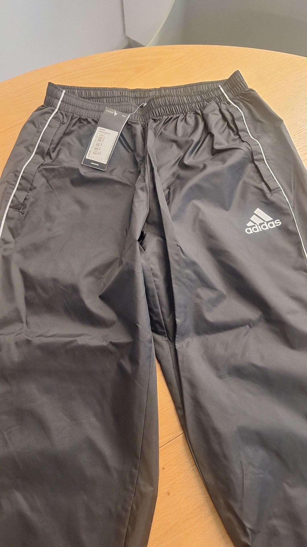 אדידס מכנס ניילון Adidas – אדידס יד שנייה בנמיז - Nemyz