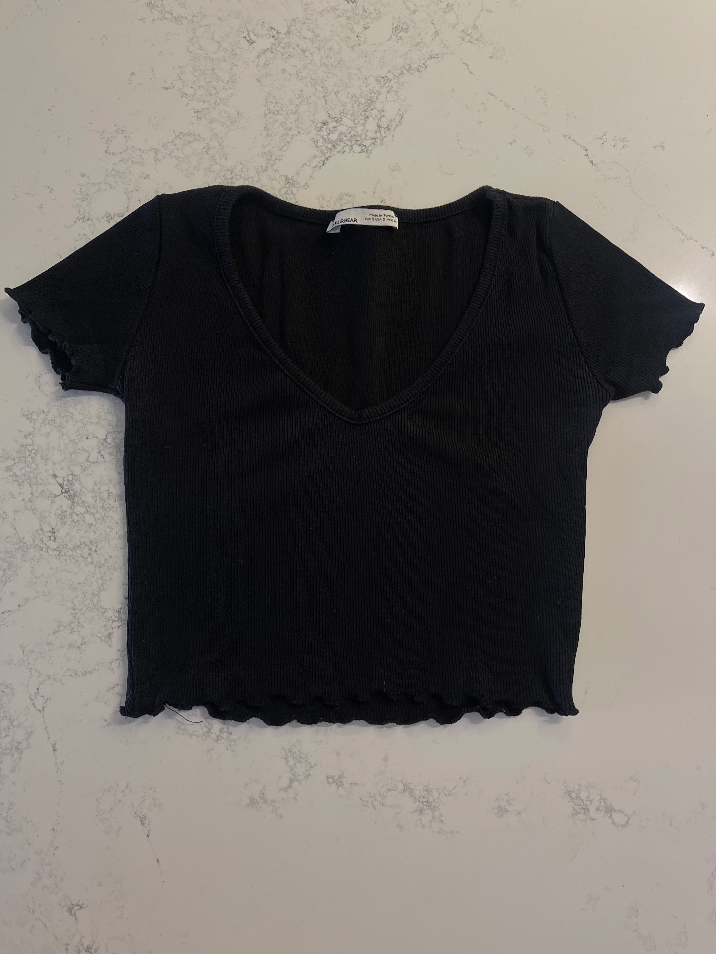 חולצה קצרה שחורה Pull & Bear - פול אנד בר יד שנייה בנמיז - Nemyz
