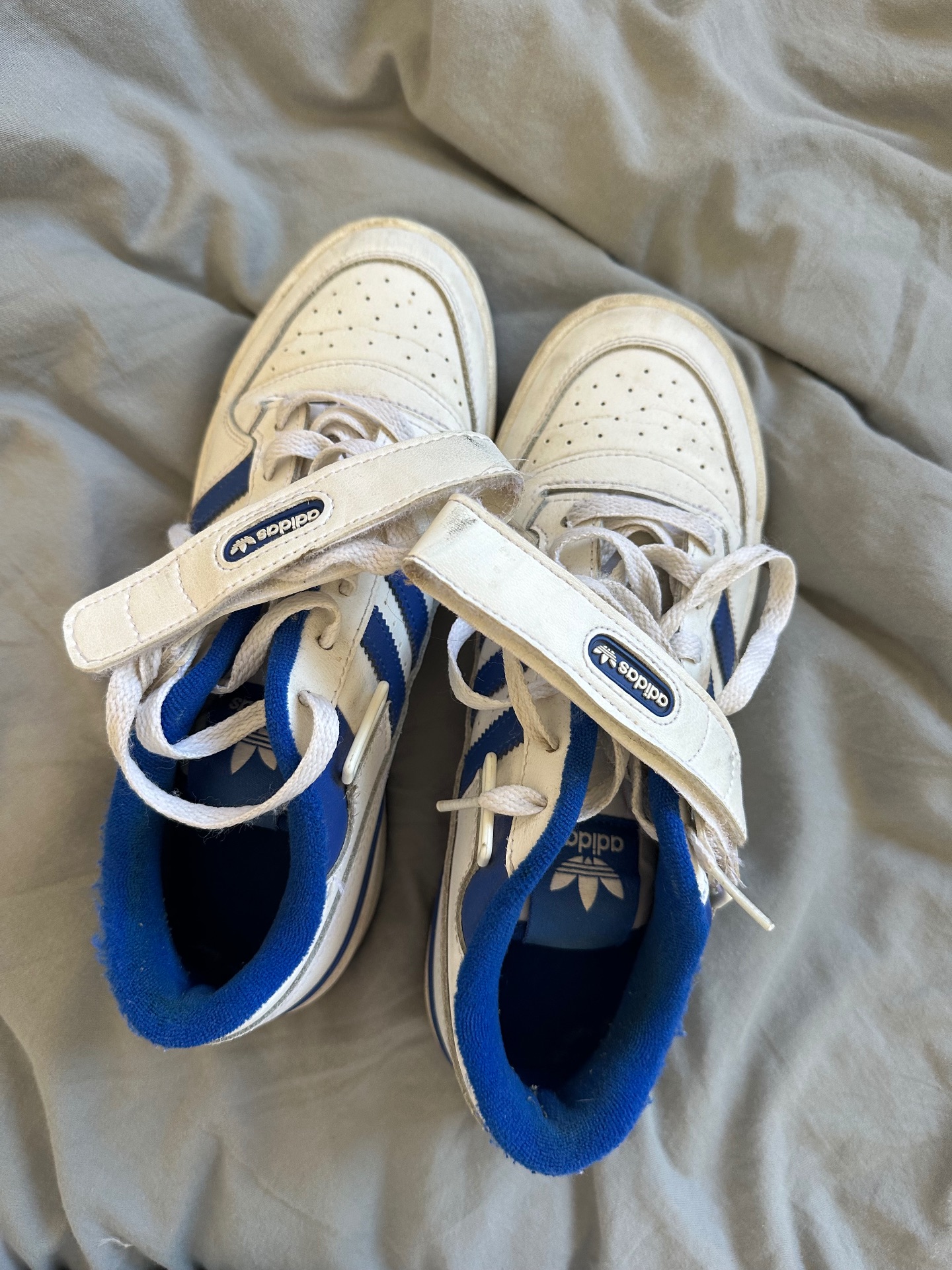 נעלי אדידס כחולות Adidas – אדידס יד שנייה בנמיז - Nemyz