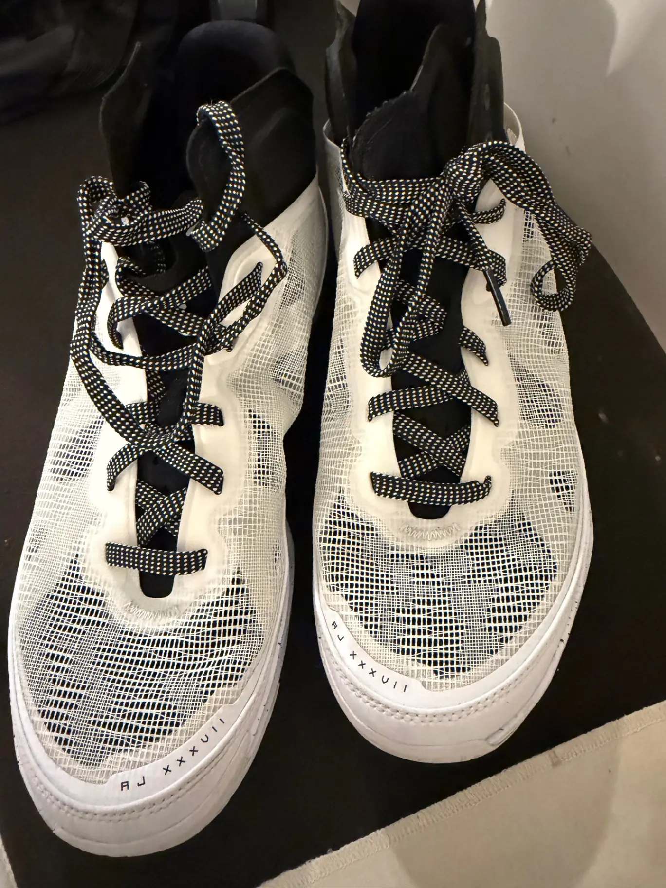 נעלי ספורט Nike - נייקי יד שנייה בנמיז - Nemyz