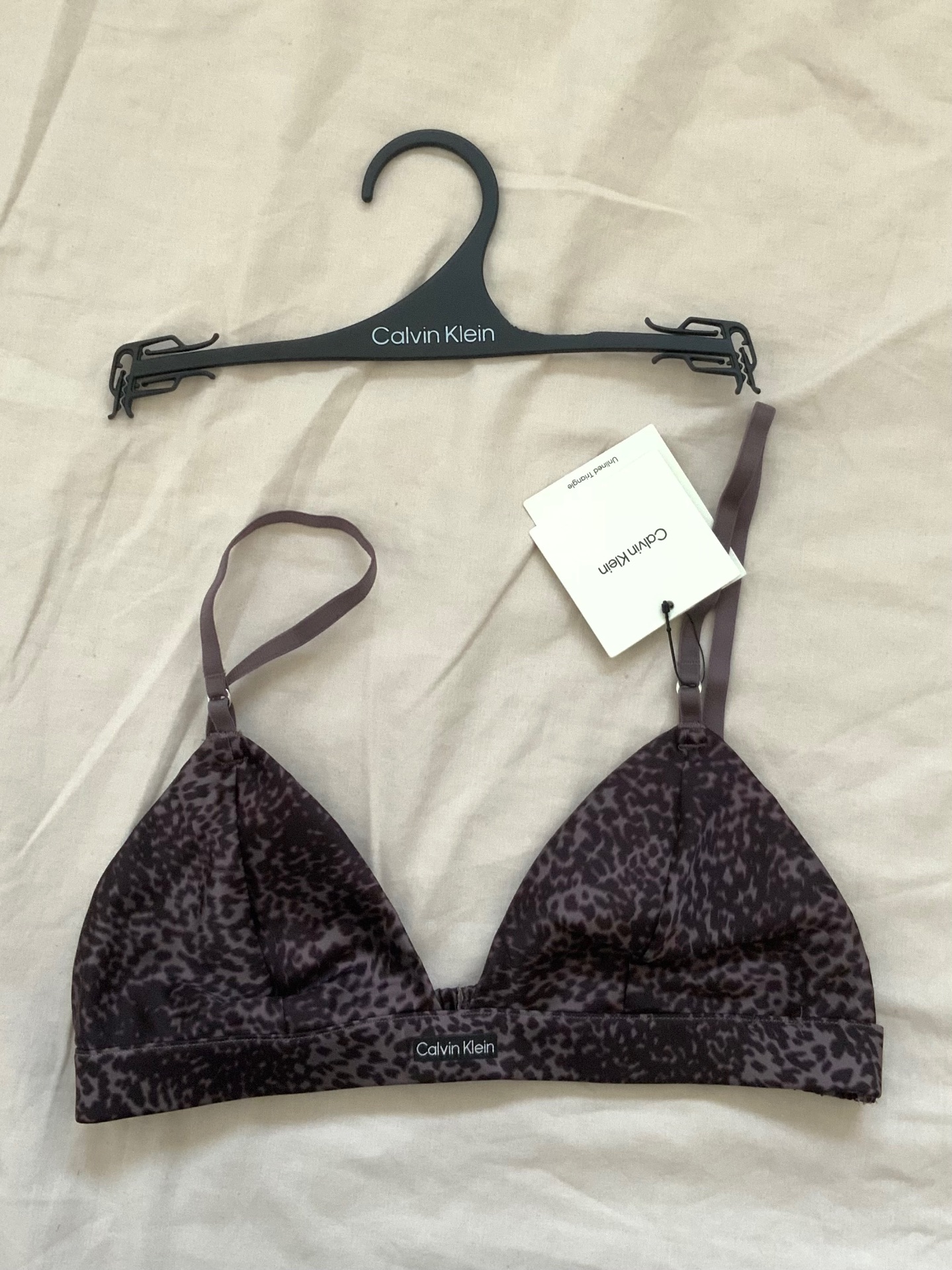 חזיה קלווין קליין Calvin Klein – קלווין קליין יד שנייה בנמיז - Nemyz