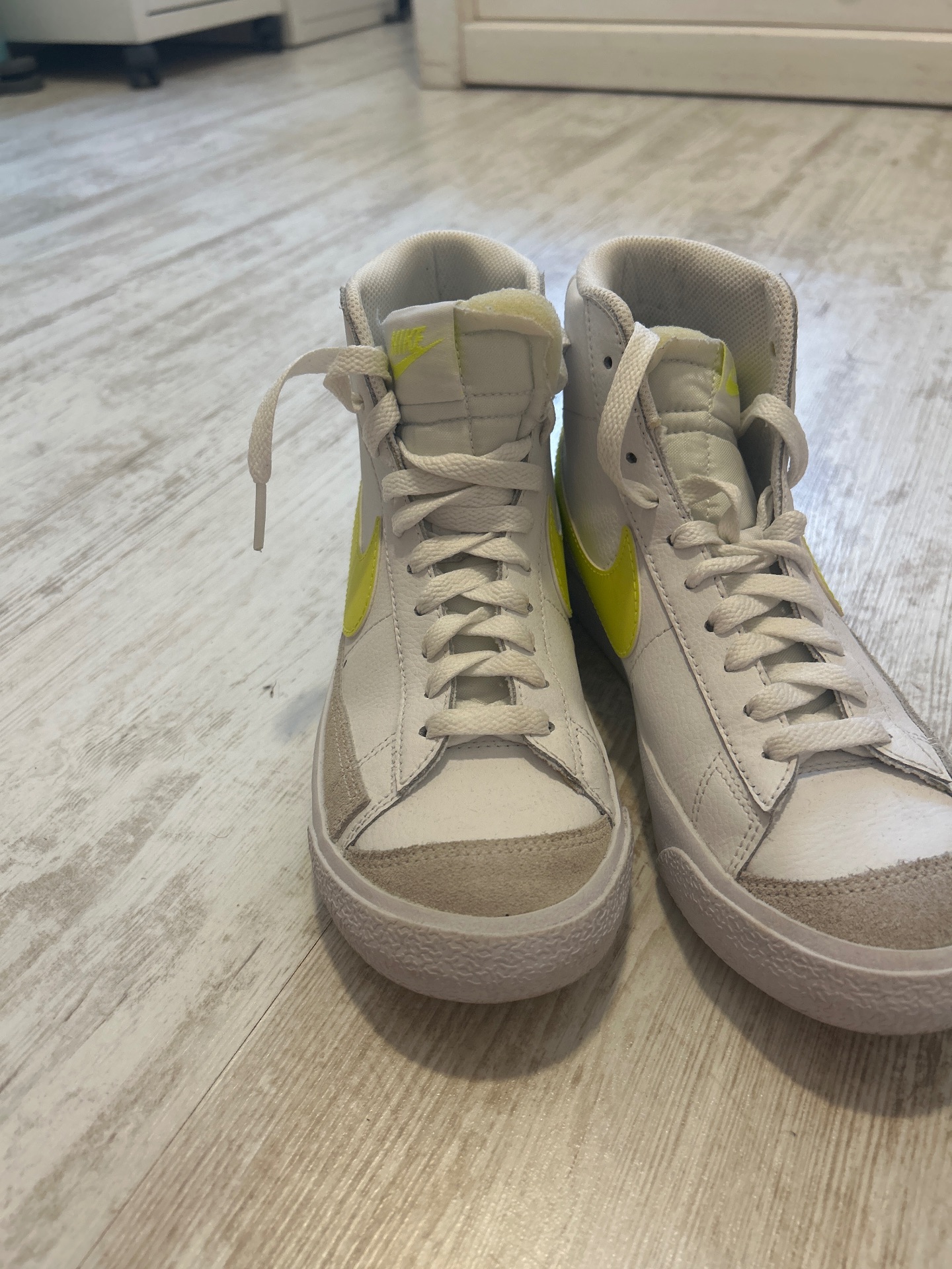 92403 Image 1