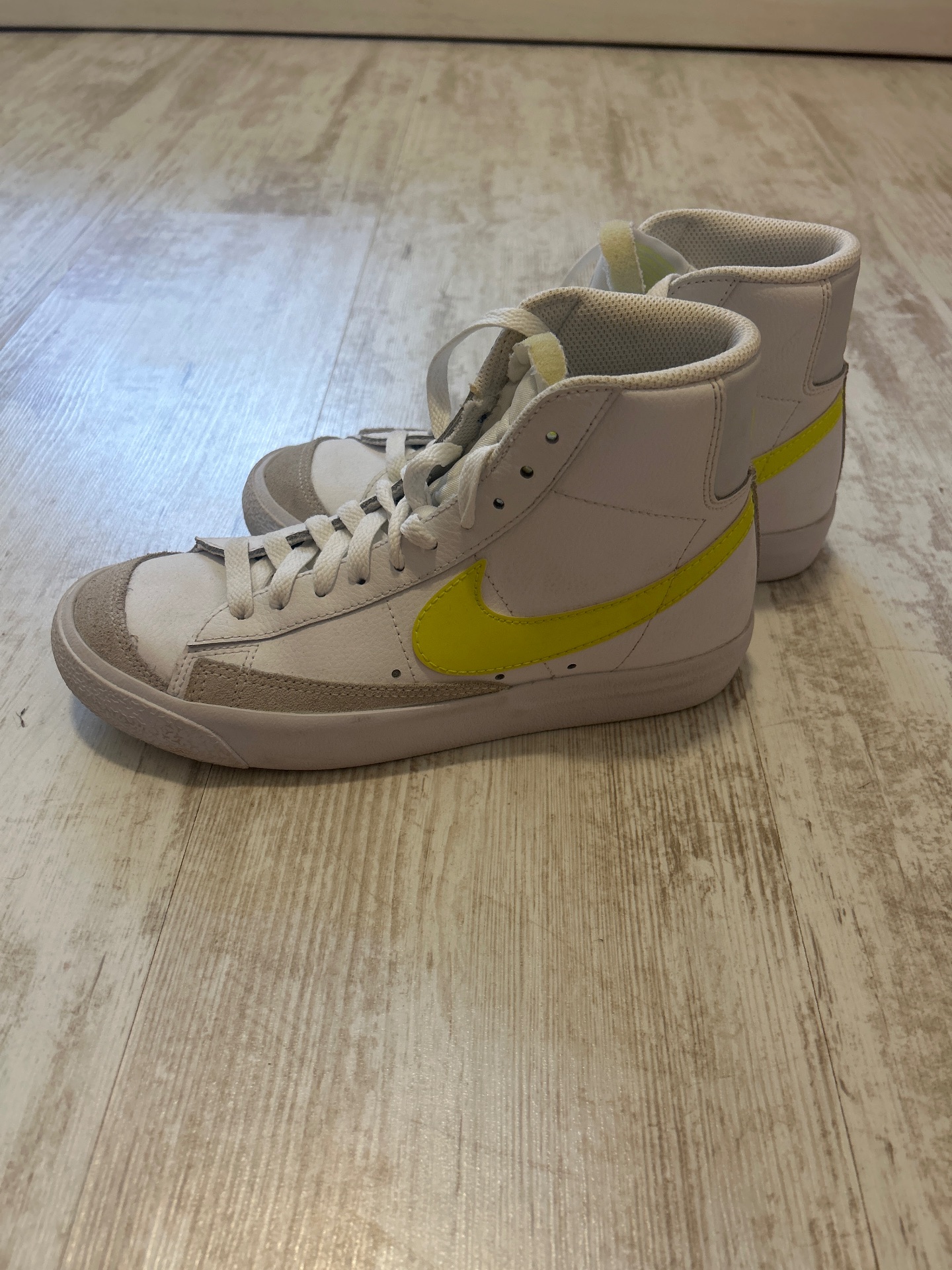 נעלי נייק בלייזר Nike - נייקי יד שנייה בנמיז - Nemyz