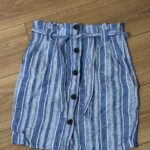 חצאי מיני פשתן H&M - אייץ' אנד אם יד שנייה בנמיז - Nemyz