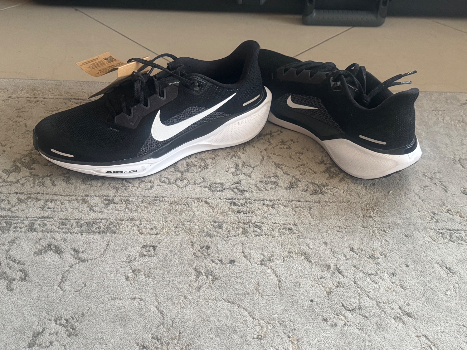 נעלי ספורט נייקי Nike - נייקי יד שנייה בנמיז - Nemyz