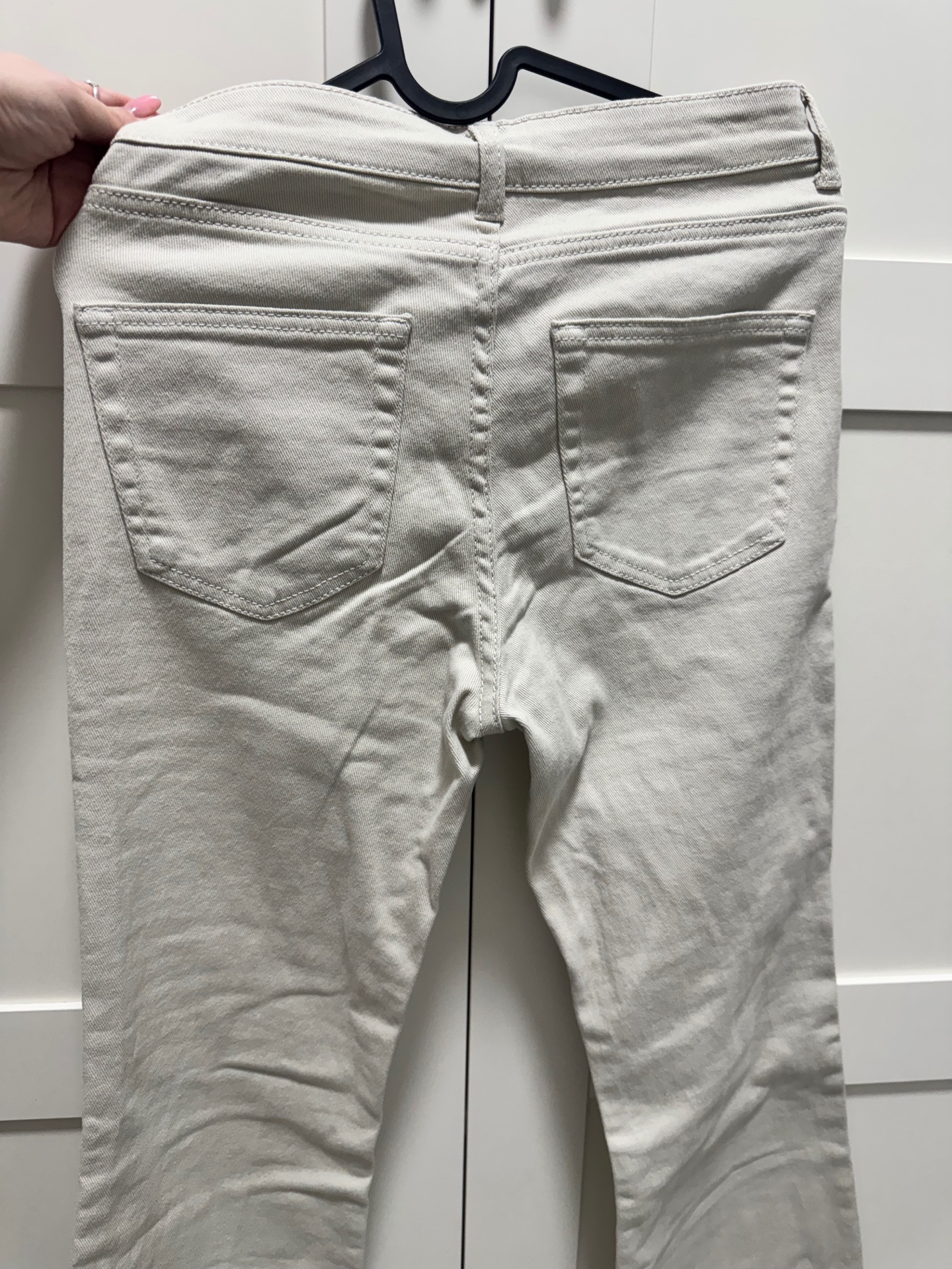 ג׳ינס שמנת H&M H&M - אייץ' אנד אם יד שנייה בנמיז - Nemyz
