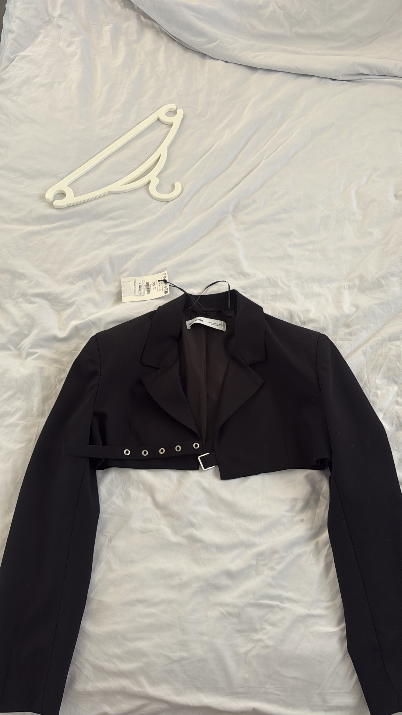בלייזר קרופ ברשקה Bershka – ברשקה יד שנייה בנמיז - Nemyz