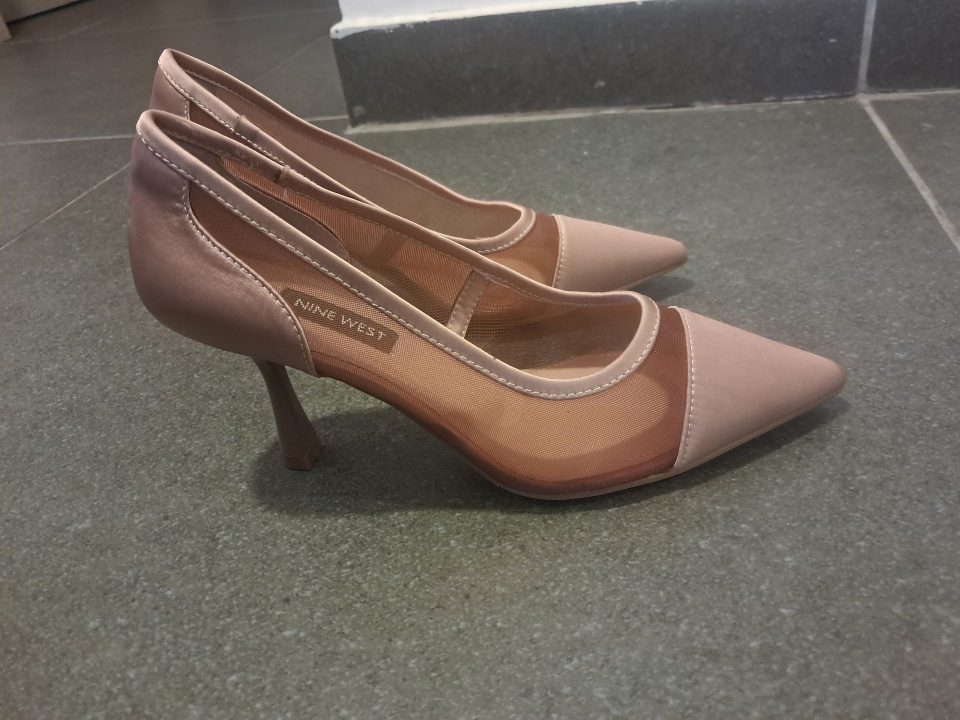 נעלי עקב ניין ווסט Nine West - ניין ווסט יד שנייה בנמיז - Nemyz