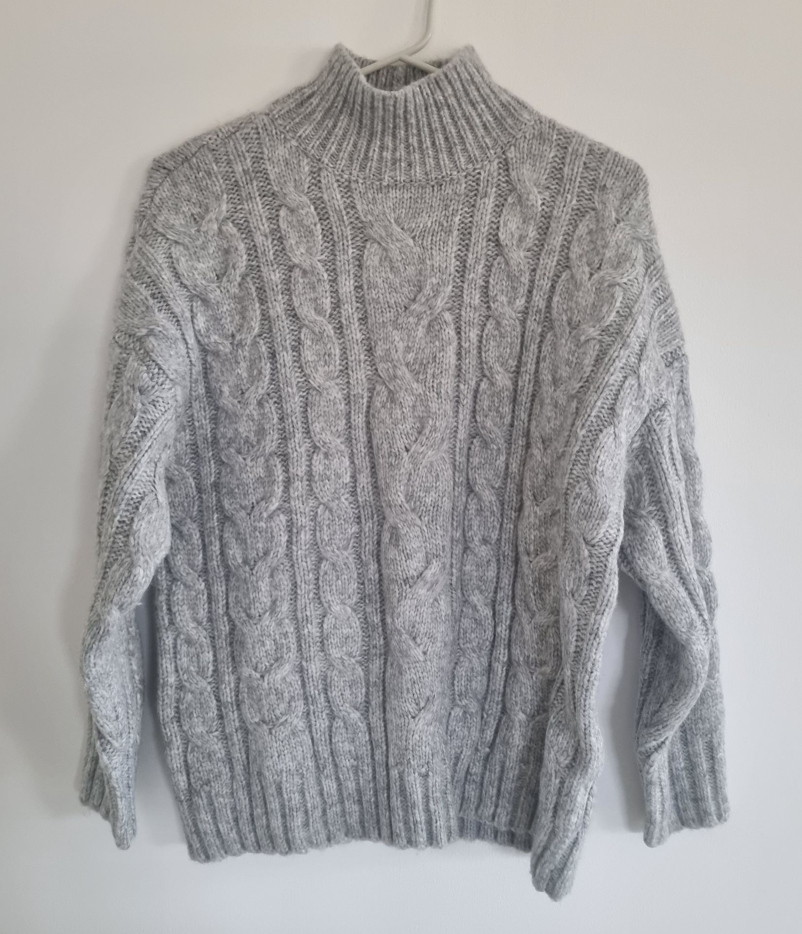 סוודר אמריקן איגל American Eagle – אמריקן איגל יד שנייה בנמיז - Nemyz