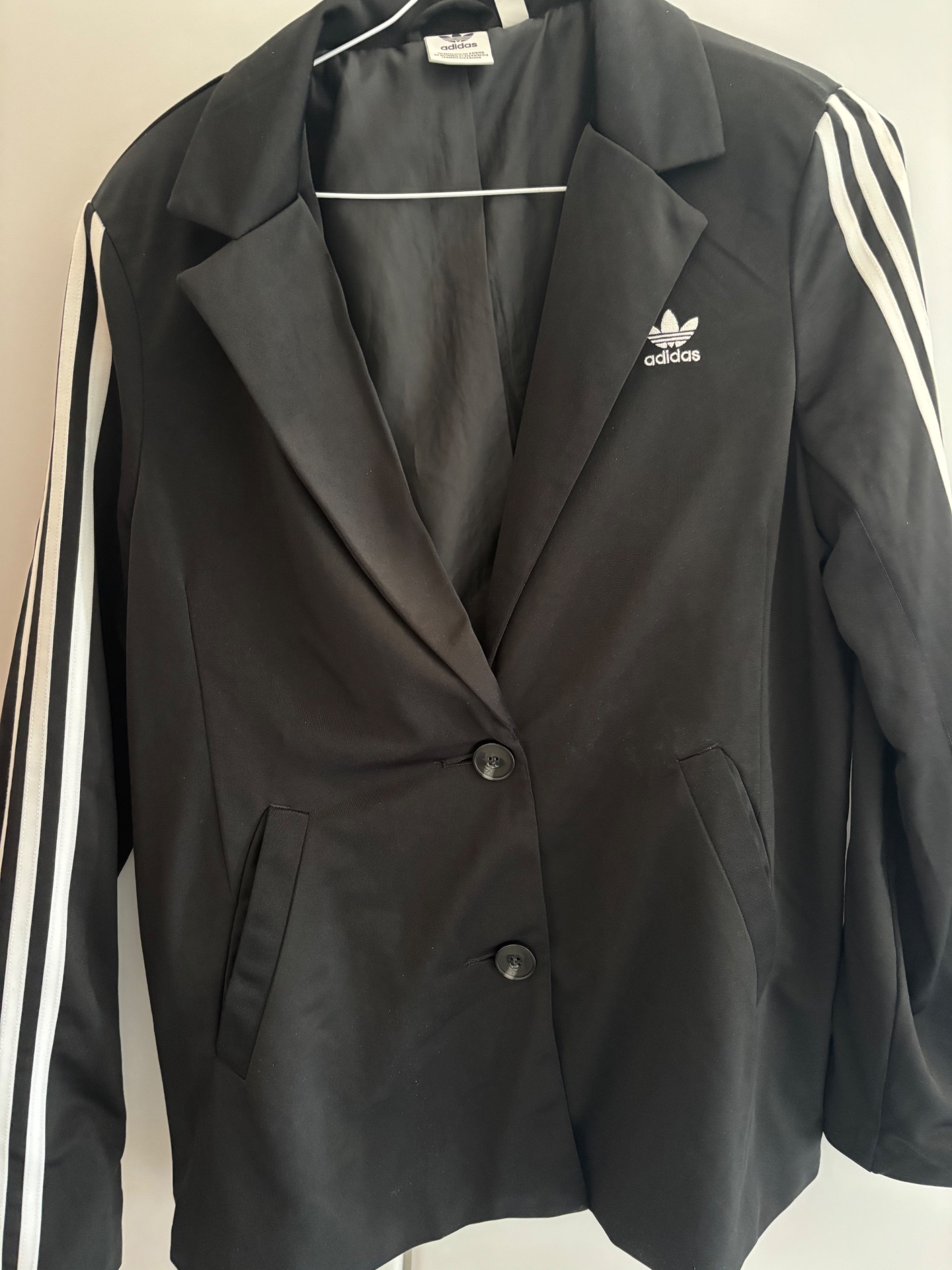 ז׳קט מחוייט אדידס Adidas – אדידס יד שנייה בנמיז - Nemyz