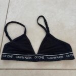 חזייה קלווין קליין Calvin Klein – קלווין קליין יד שנייה בנמיז - Nemyz