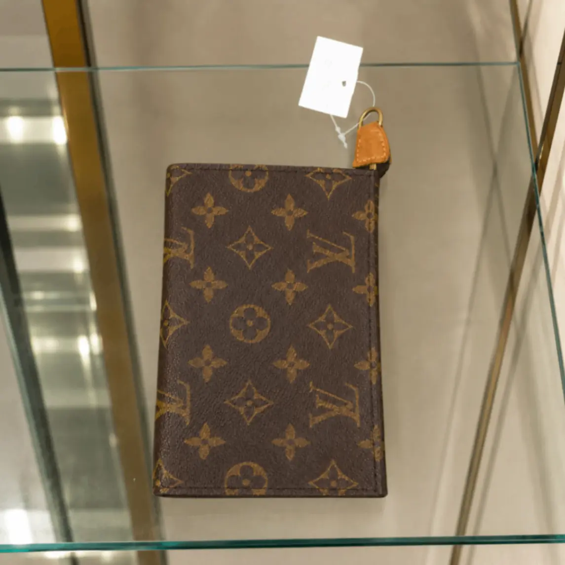 LV Toiletry Pouch 17 Louis Vuitton - לואי ויטון יד שנייה בנמיז - Nemyz