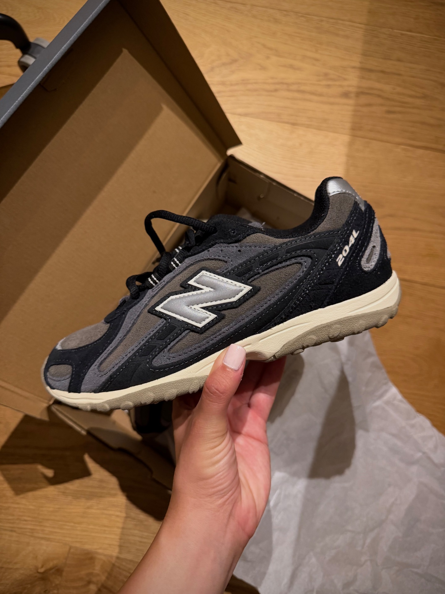 ניו באלנס דגם 204L New Balance - ניו באלאנס יד שנייה בנמיז - Nemyz