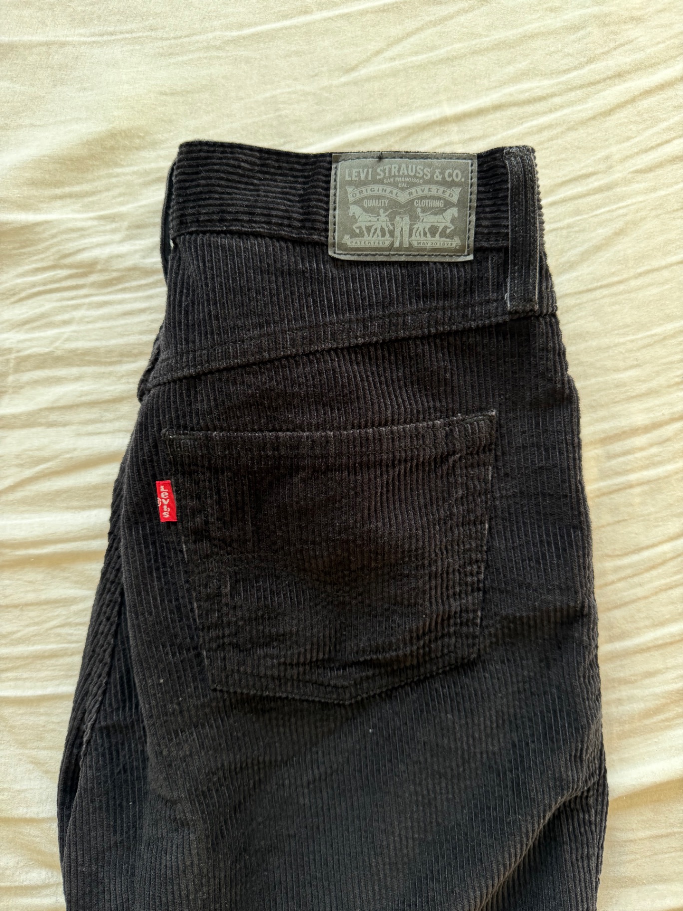 Levi’s jeans Levi's - ליווייס יד שנייה בנמיז - Nemyz