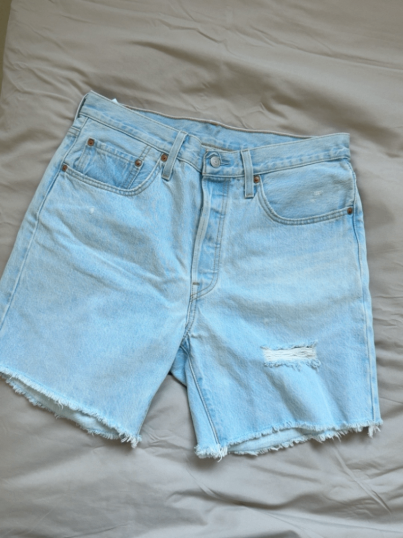 גינס ליוויס קצר Levi's - ליווייס יד שנייה בנמיז - Nemyz