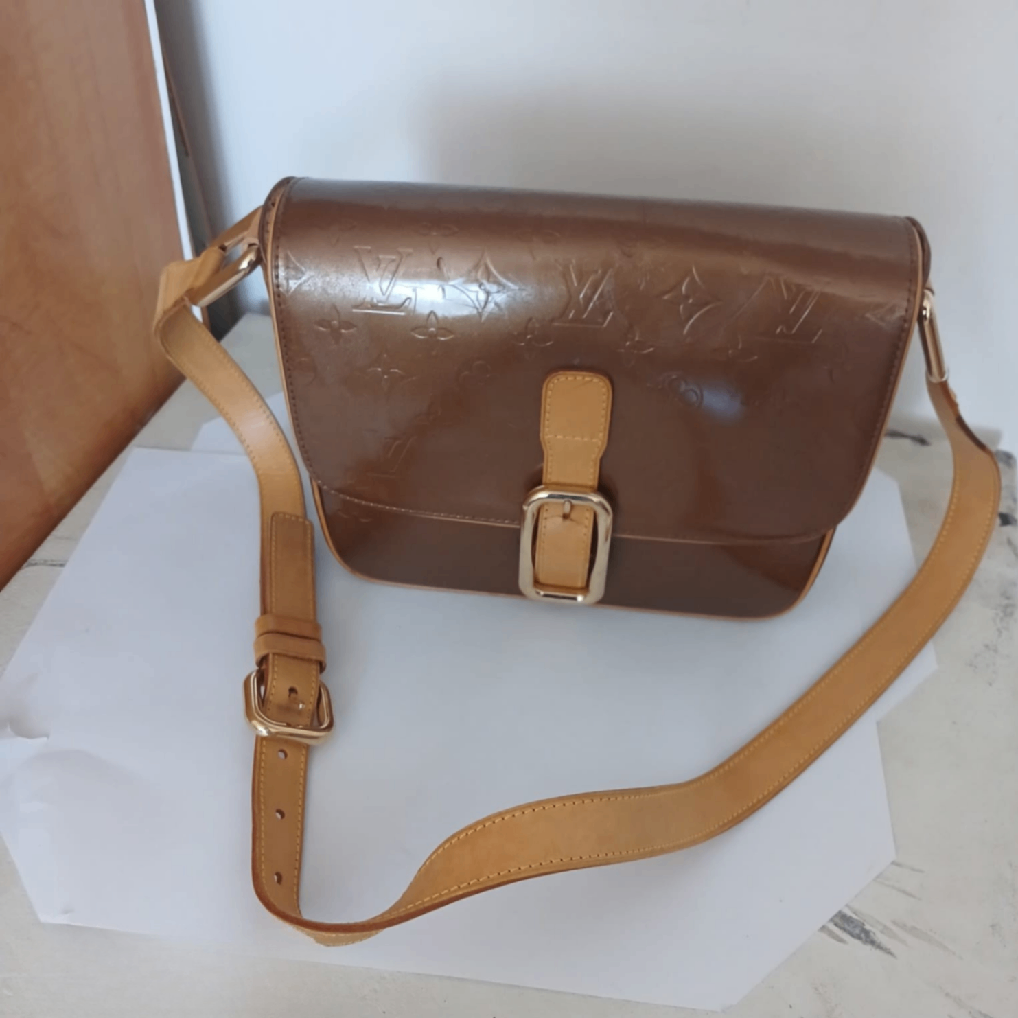 לואי ויטון כריסטי Louis Vuitton - לואי ויטון יד שנייה בנמיז - Nemyz