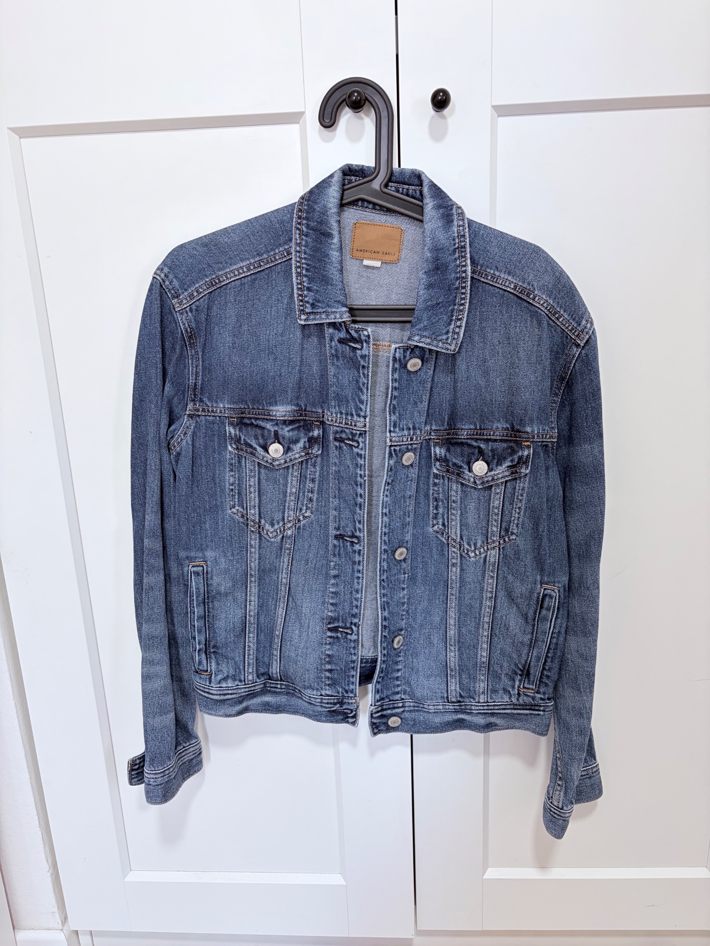 ג׳קט ג׳ינס כהה American Eagle – אמריקן איגל יד שנייה בנמיז - Nemyz