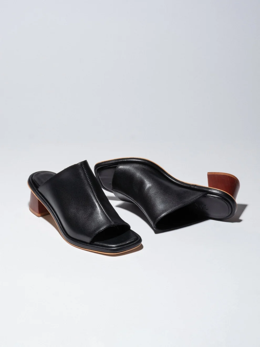 102052 Terra Mules Black 6428396