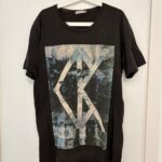 טי שרט קלווין קליין Calvin Klein – קלווין קליין יד שנייה בנמיז - Nemyz