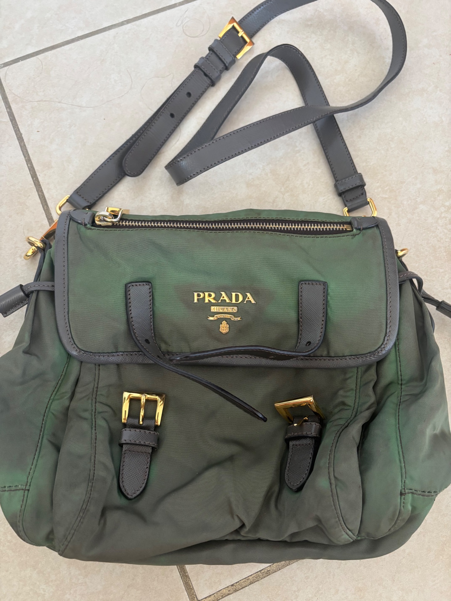 תיק ניילון פראדה Prada - פראדה יד שנייה בנמיז - Nemyz